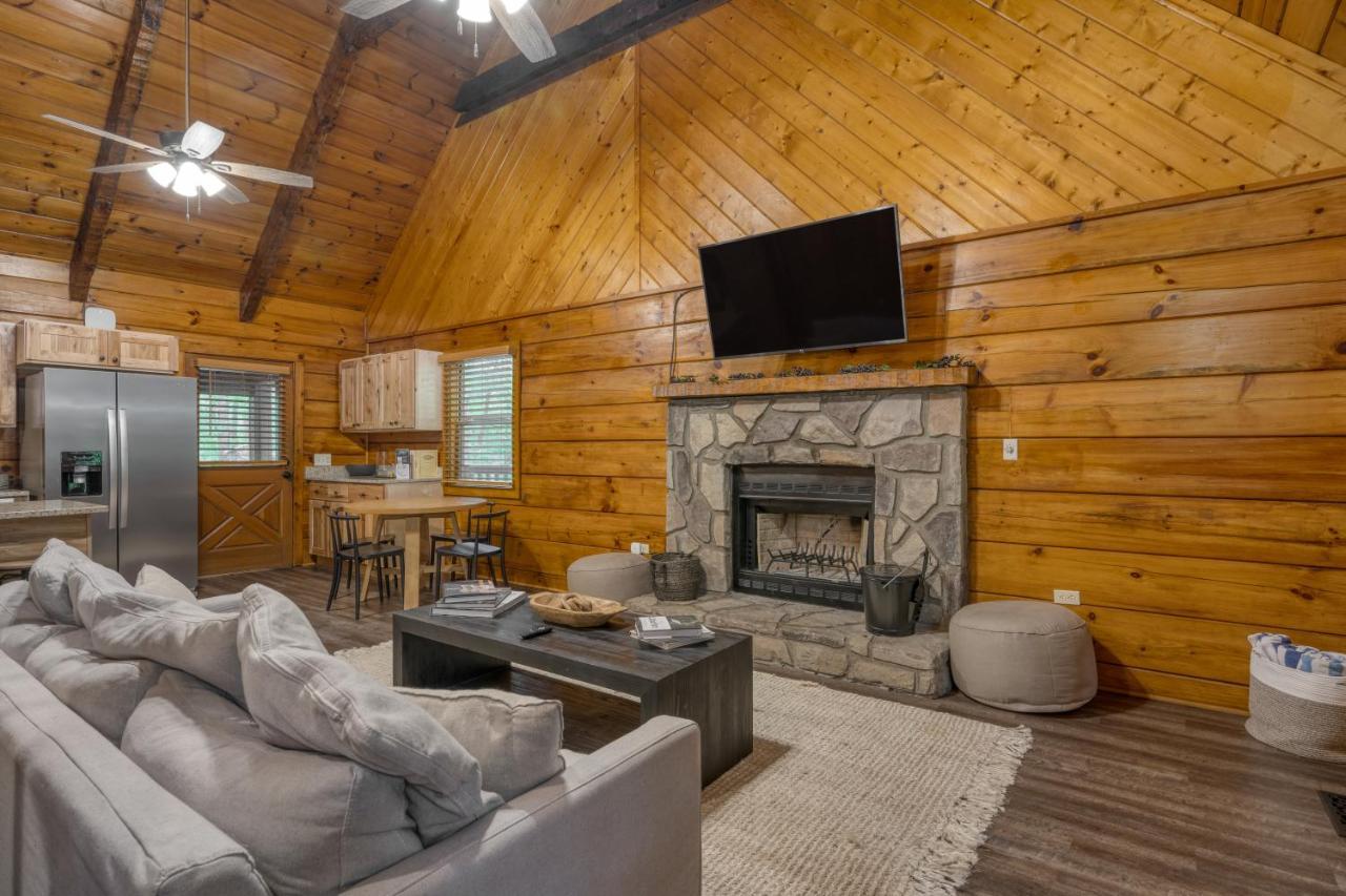The Dudley Cabins By Avantstay Sevierville Extérieur photo