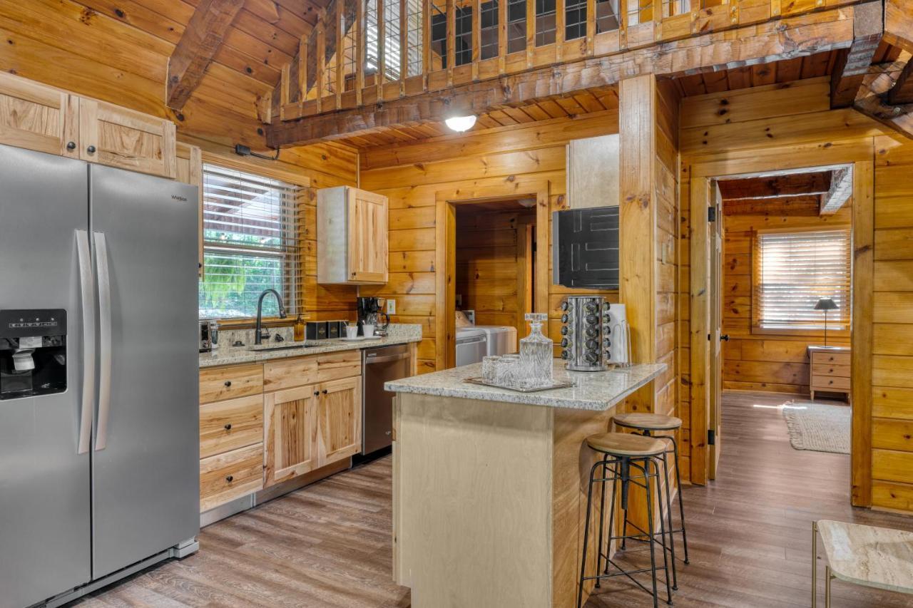 The Dudley Cabins By Avantstay Sevierville Extérieur photo