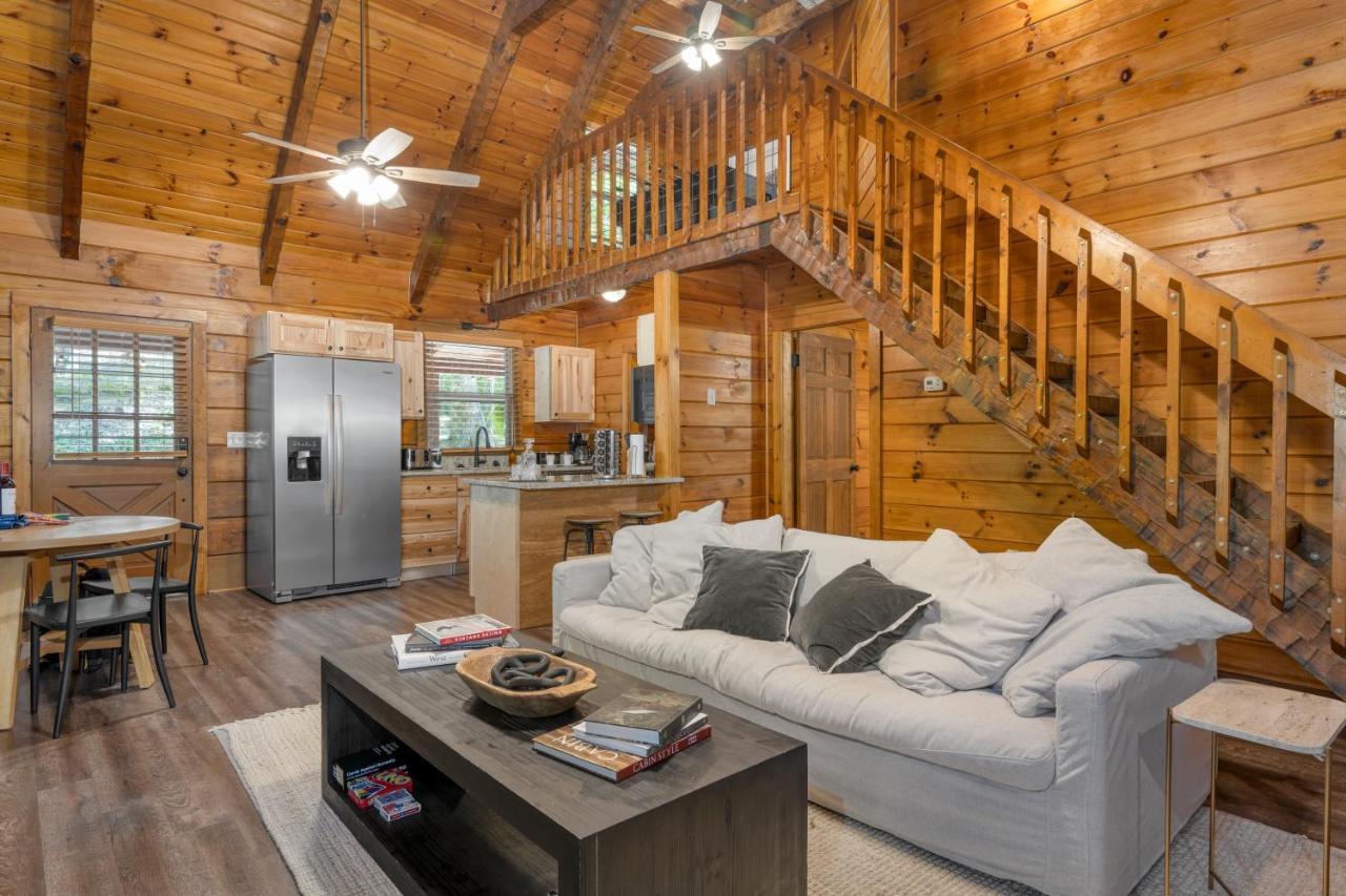 The Dudley Cabins By Avantstay Sevierville Extérieur photo