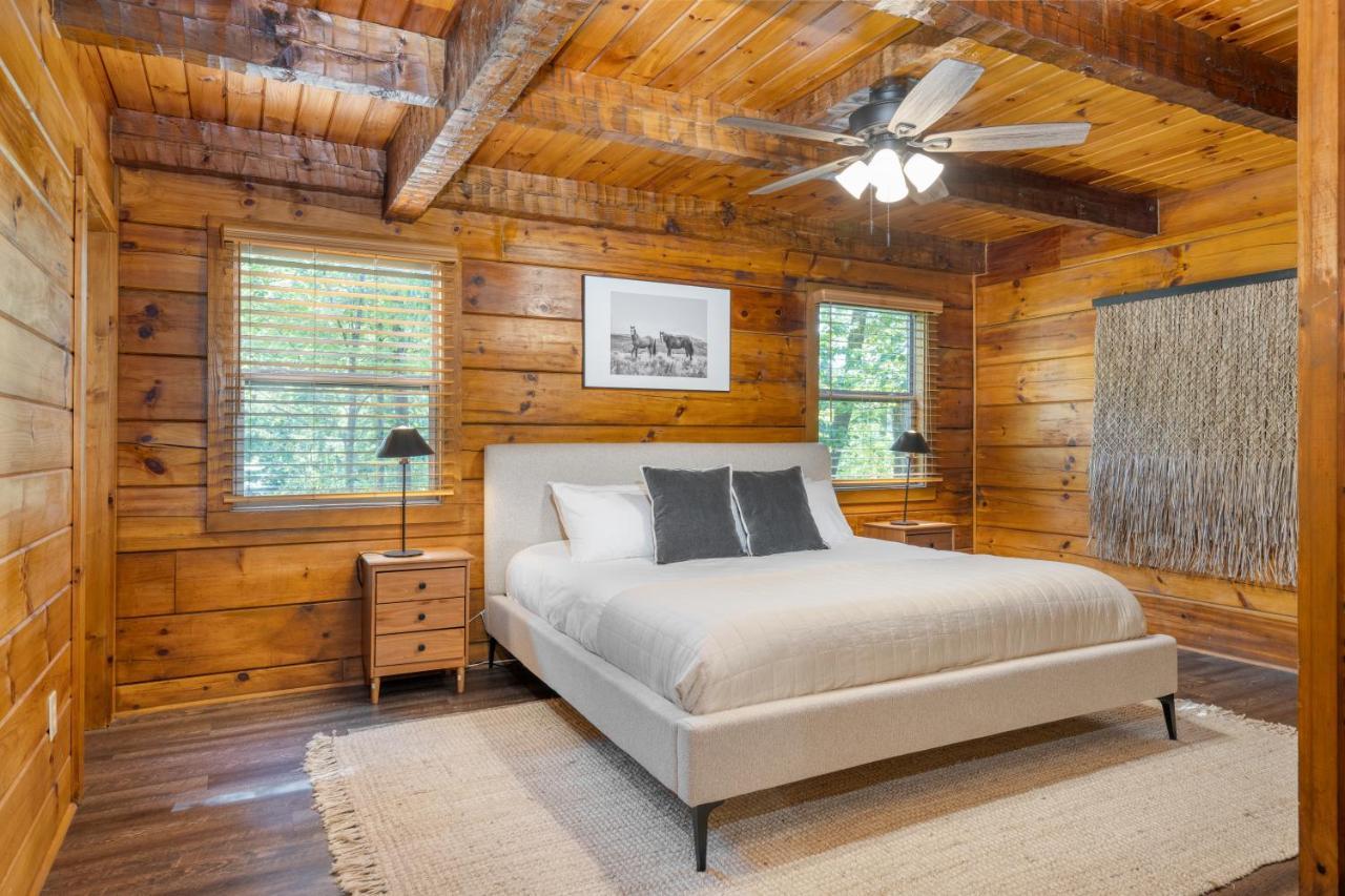 The Dudley Cabins By Avantstay Sevierville Extérieur photo
