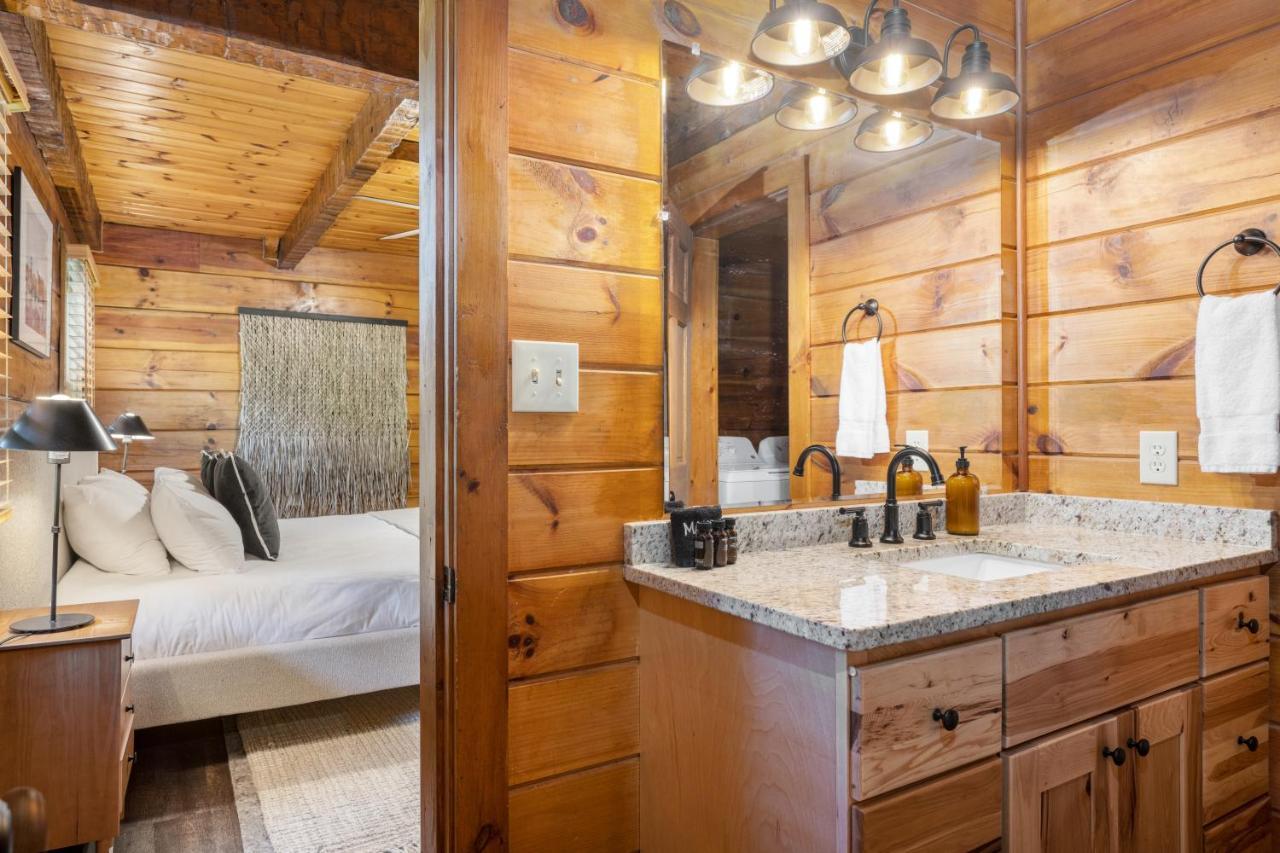 The Dudley Cabins By Avantstay Sevierville Extérieur photo