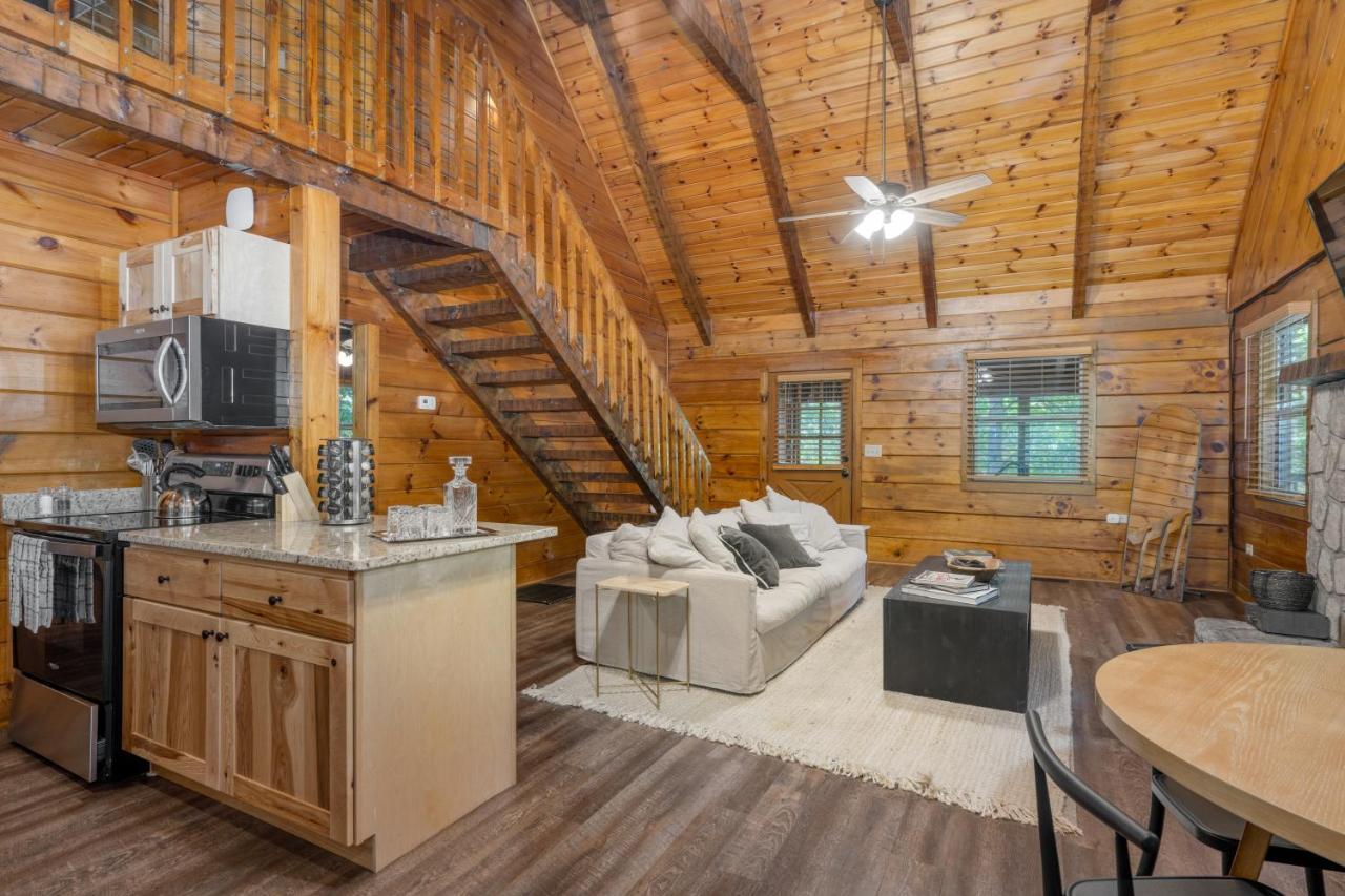 The Dudley Cabins By Avantstay Sevierville Extérieur photo