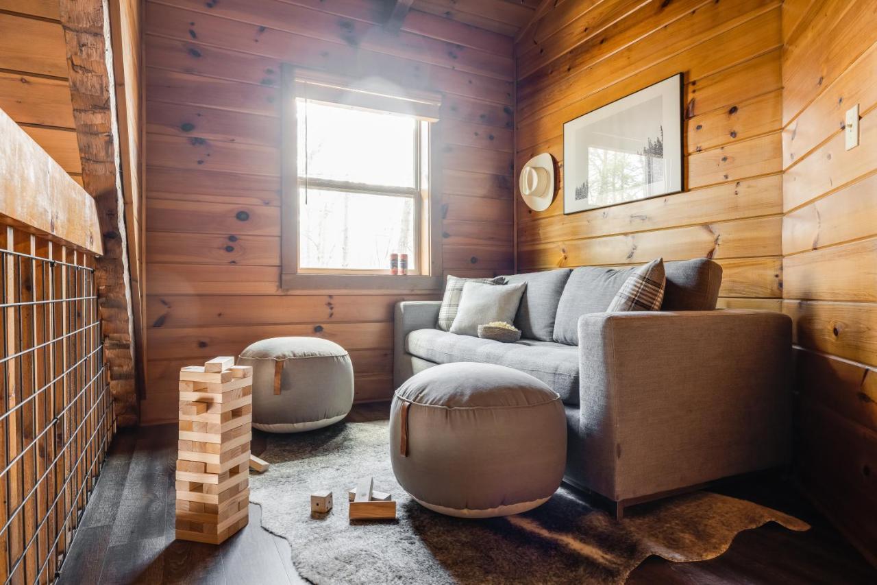 The Dudley Cabins By Avantstay Sevierville Extérieur photo